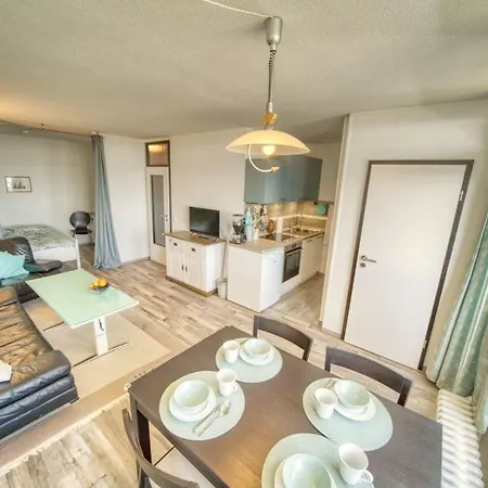 - Haus L, App 0l0910 Appartement *